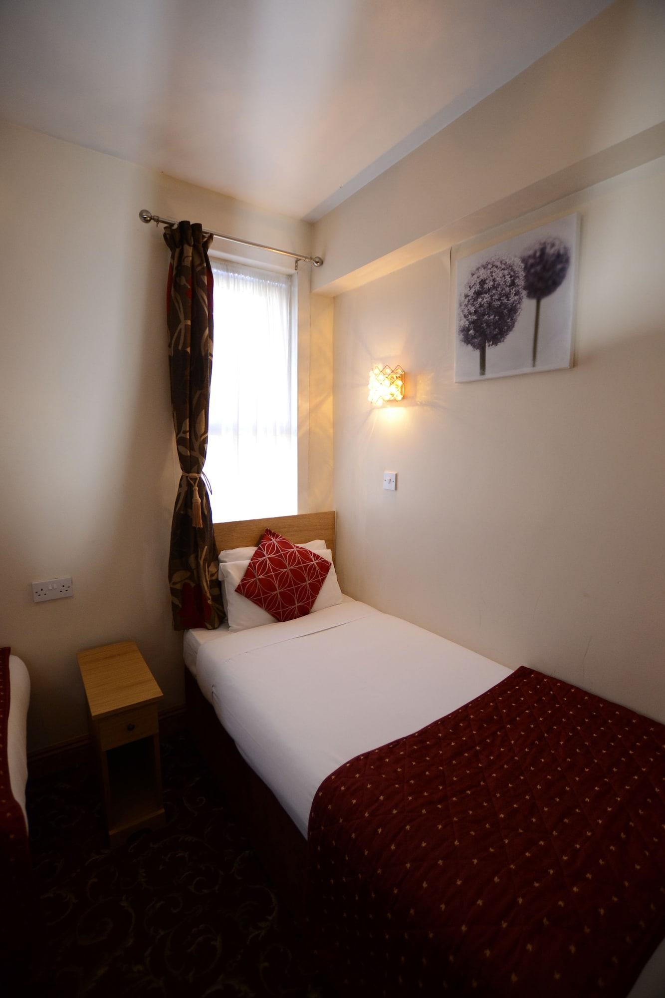 Britannia Inn Hotel Ilford Extérieur photo