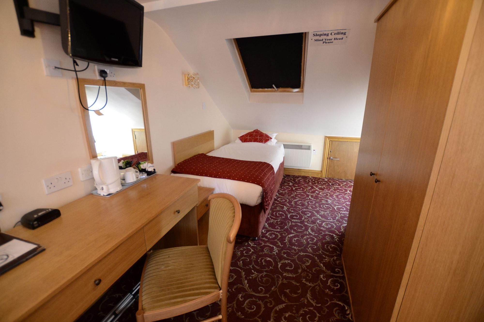 Britannia Inn Hotel Ilford Extérieur photo