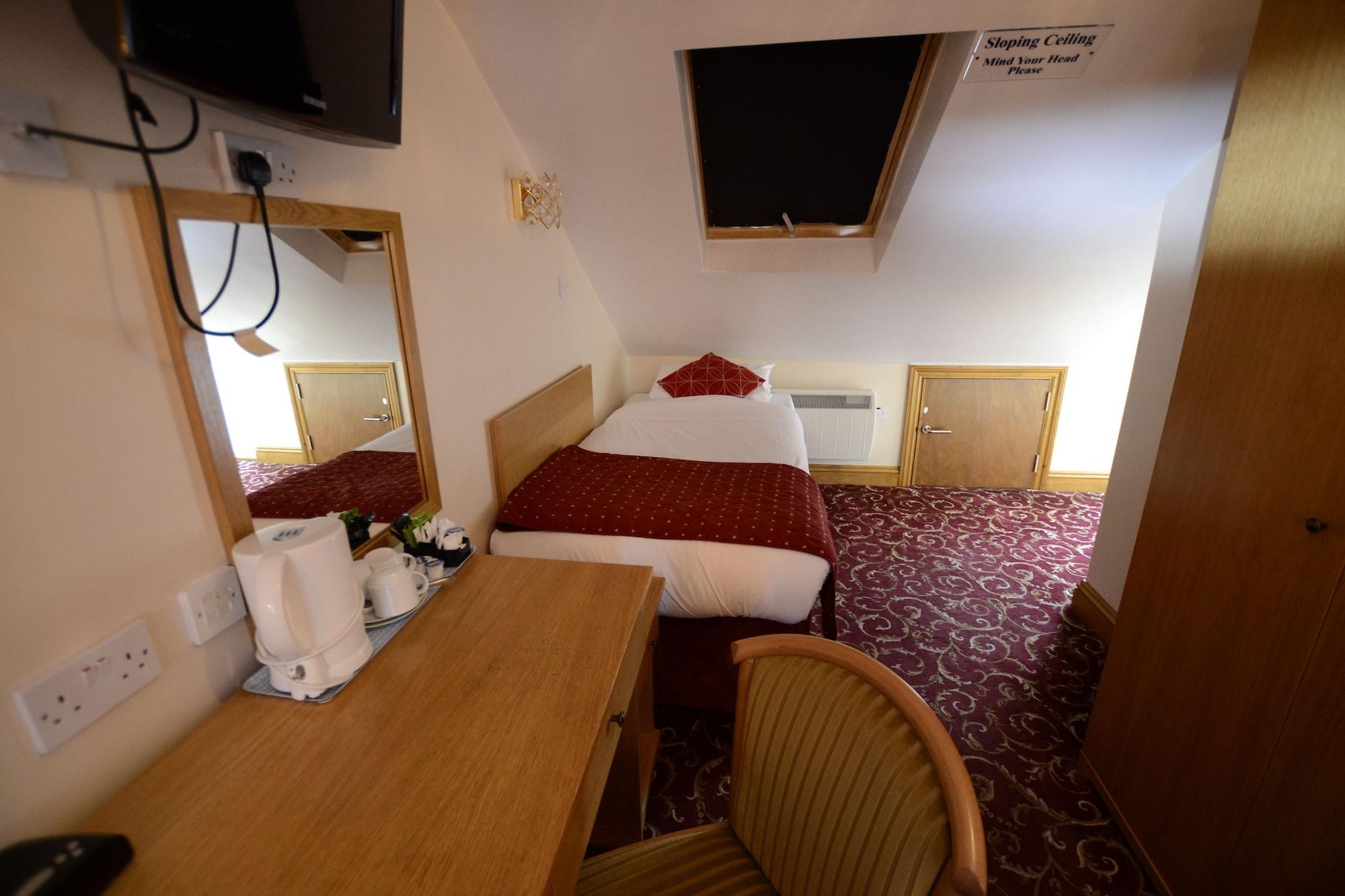 Britannia Inn Hotel Ilford Extérieur photo