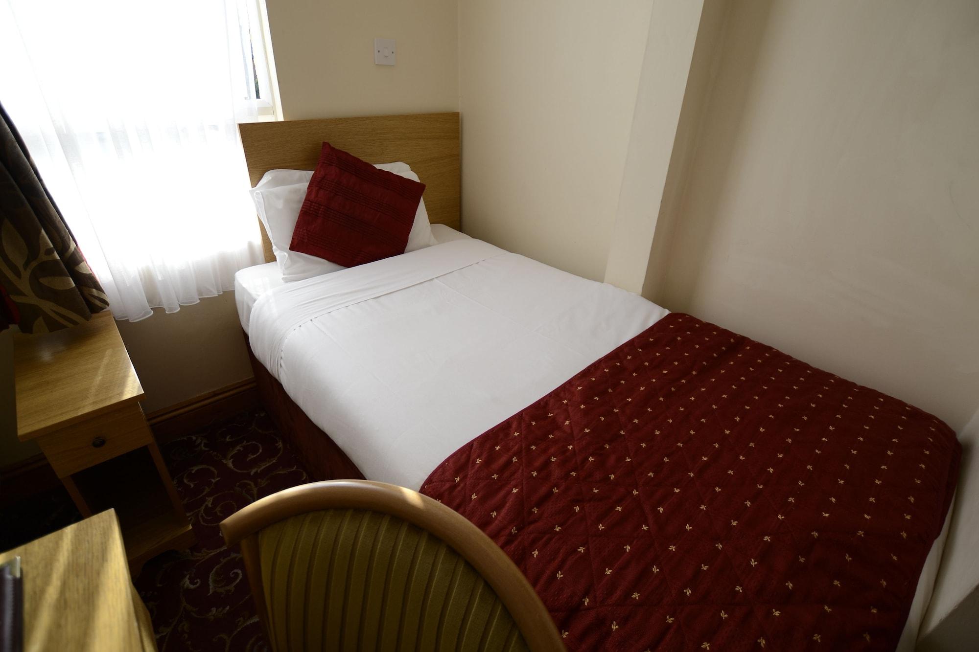 Britannia Inn Hotel Ilford Extérieur photo