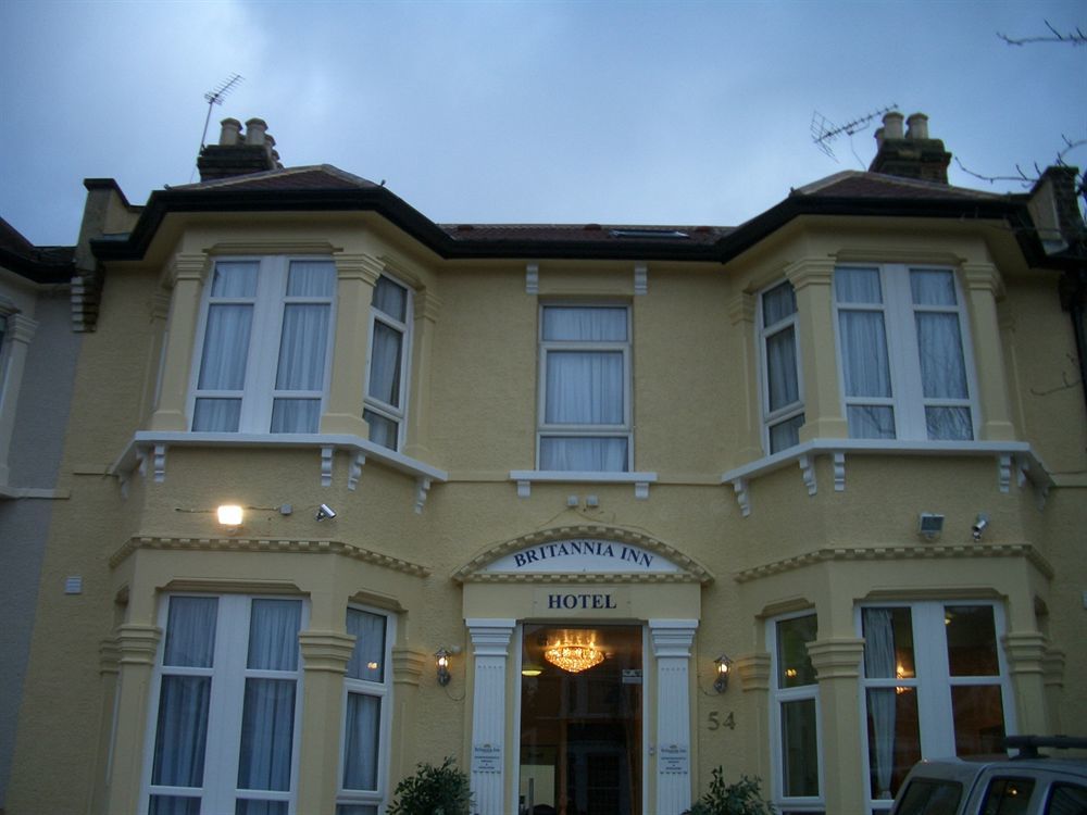 Britannia Inn Hotel Ilford Extérieur photo